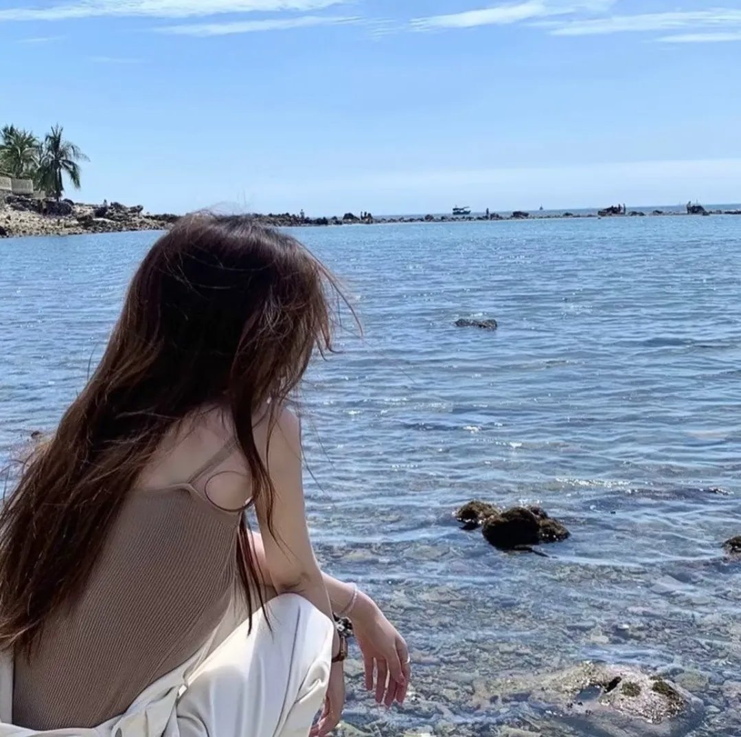 辣个女生 海报